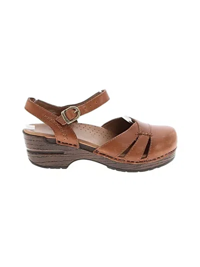 Pre-owned Dansko Mule/clog In Brown