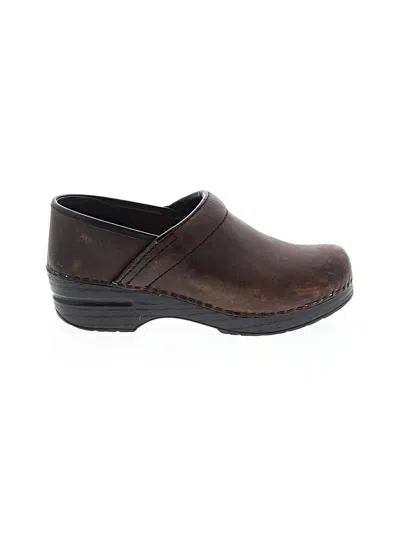 Pre-owned Dansko Mule/clog In Brown