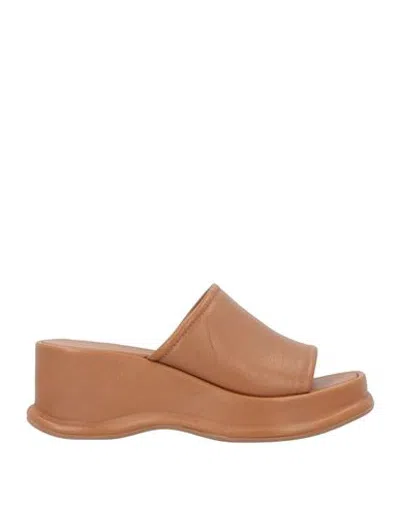 Del Carlo Woman Sandals Brown Size 11 Leather