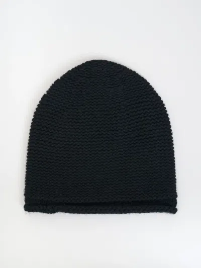 Devoa Cashmere Beanie In Black