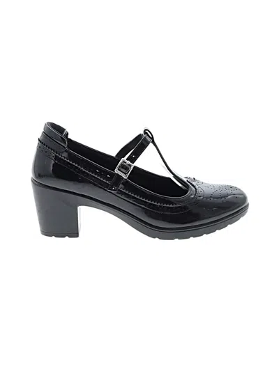 Pre-owned Dream Pairs Heels In Black