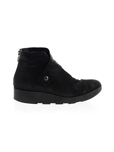 Pre-owned Eileen Fisher Ankle Boots In Black