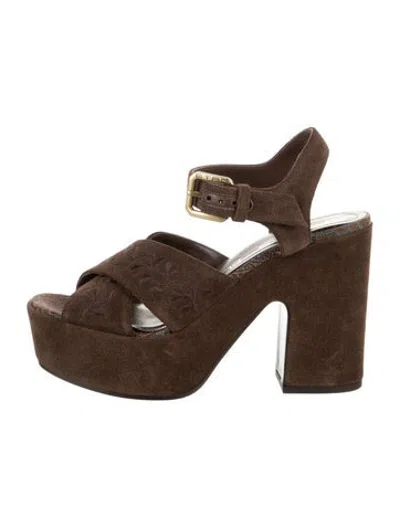 Pre-owned Etro Suede Patterned Pumps In Brown