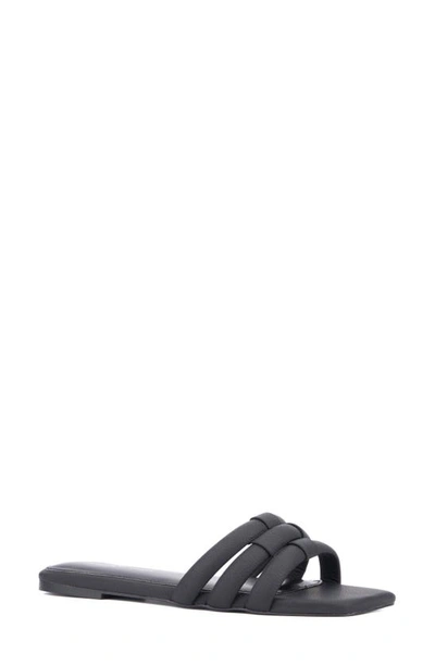 Fashion To Figure Gaiana Slide Sandal In Black