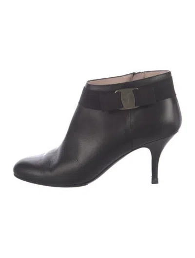 Pre-owned Ferragamo Leather Bow Accents Boots In Black