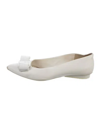 Pre-owned Ferragamo Vara Bow Accent Leather Ballet Flats In White