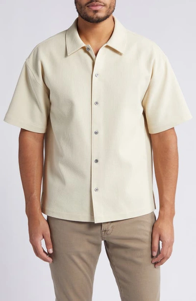 Frame Textured Short Sleeve Button-up Shirt In Beige