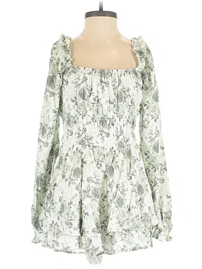 Pre-owned Francesca's Romper In Green