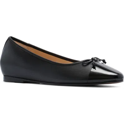 Frankie4 Trinity Flat In Black