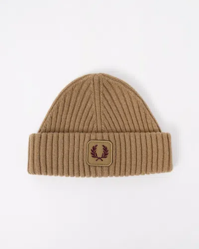 Fred Perry Mens Ribbed Wool Beanie In Bronze 31c