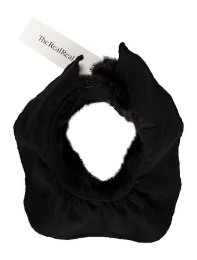 Pre-owned Fur Scarf In Black
