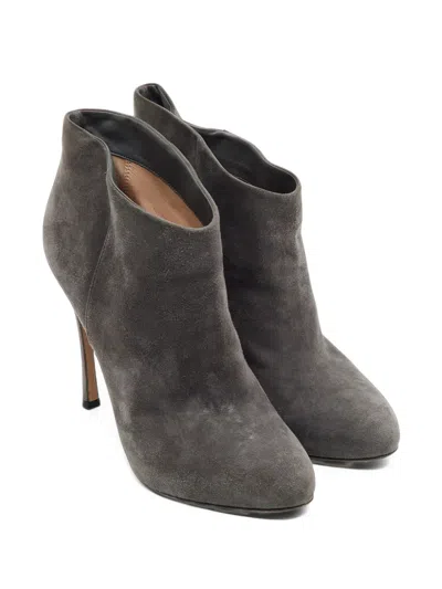 Pre-owned Gianvito Rossi Platform Ankle Boots In Grey