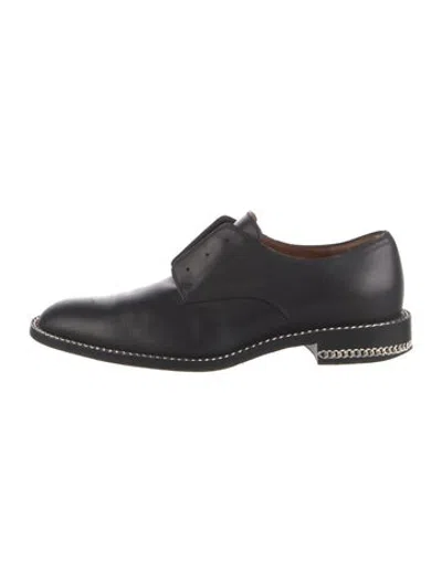 Pre-owned Givenchy Leather Chain-link Accents Oxfords In Black