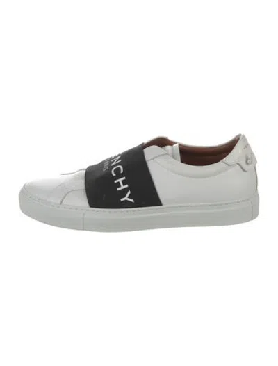 Pre-owned Givenchy Leather Graphic Print Loafers In Black/white