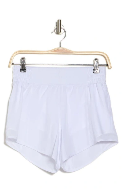 Gottex Mesh Woven Shorts In White
