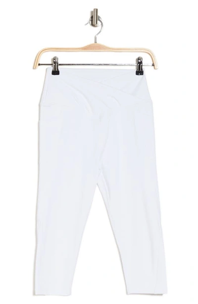 Gottex V-waist Capri Leggings In White