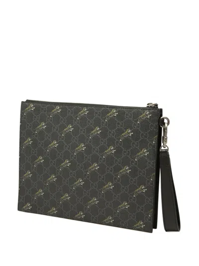 Pre-owned Gucci 2016-2026 Gg Supreme Tigers Zip Wristlet Pouch Clutch Bag In Black