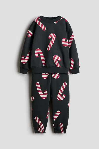 H&m Kids' 2-piece Printed Sweatshirt And Joggers Set In Black