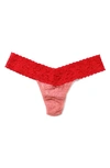 Hanky Panky Signature Lace Low Rise Thong In Himalyan Pink/ Showgirl Red