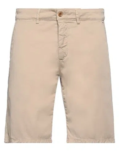 Harmont & Blaine Man Shorts & Bermuda Shorts Beige Size 32 Cotton, Elastane