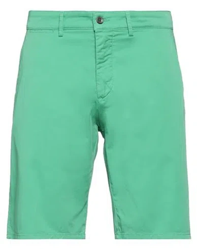 Harmont & Blaine Man Shorts & Bermuda Shorts Green Size 32 Cotton, Elastane
