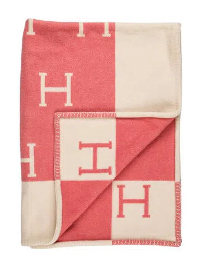 Pre-owned Hermes Avalon Baby Blanket In Pink