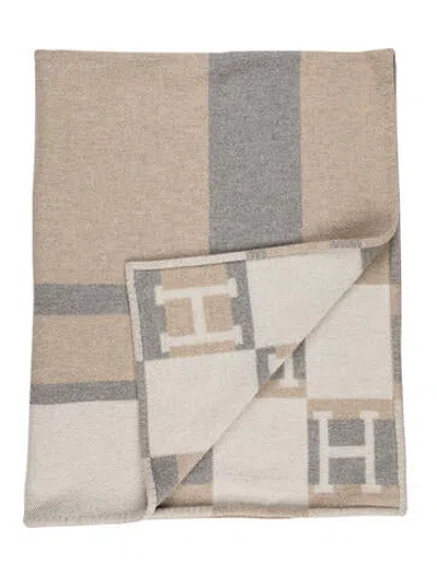 Pre-owned Hermes Avalon Bayadere Throw Blanket In Grey