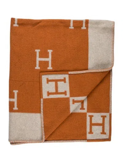Pre-owned Hermes Avalon Throw Blanket In Orange