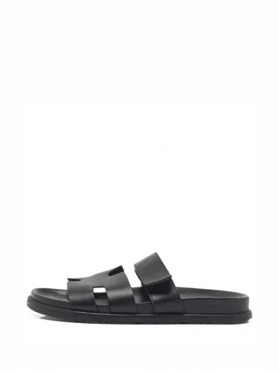 Pre-owned Hermes Chypre Leather Sandals In Black
