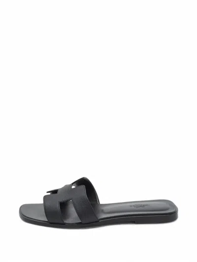 Pre-owned Hermes Oran Sandals In Black