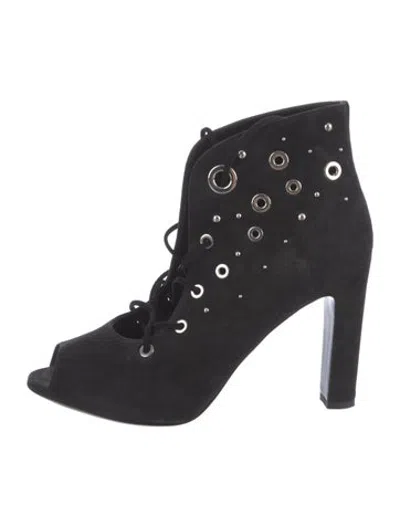 Pre-owned Hermes Suede Studded Accents Pumps In Black