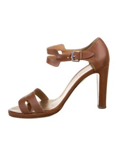 Pre-owned Hermes Vintage H Logo Pumps In Neutrals