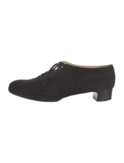 Pre-owned Hermes Vintage Suede Pumps In Black