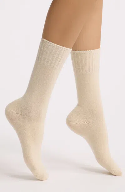Hue Rib Cuff Crew Socks In Neutral