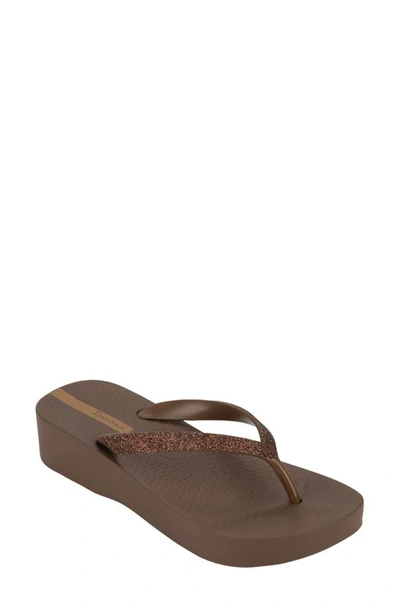 Ipanema Ipa Glitter Wedge Flip Flop In Brown