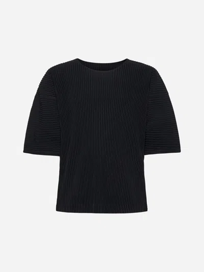 Issey Miyake Pleated Fabric T-shirt In Black