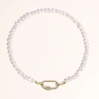 Joey Baby New Taylor Necklace In White
