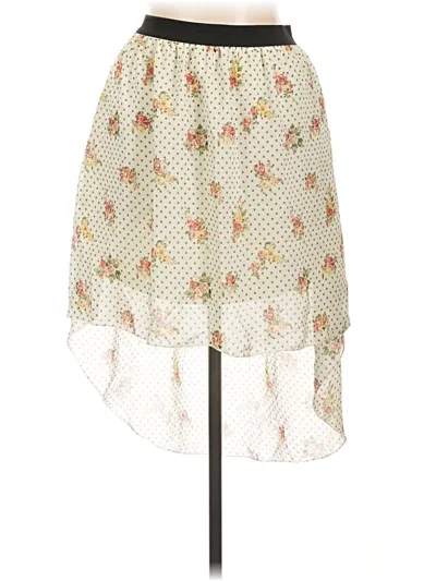 Pre-owned Justify Casual Skirt In Ivory