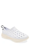 Kane Gender Inclusive Revive Shoe In White/ Black Speckle