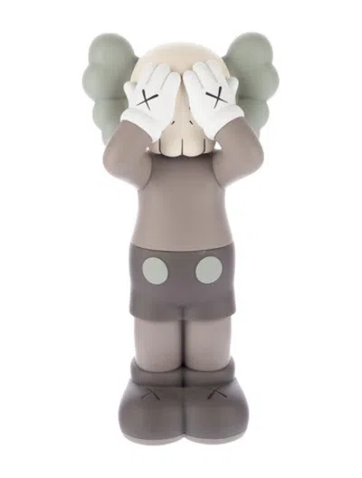Pre-owned Kaws Holiday United Kingdom Vinyl Figure In Brown