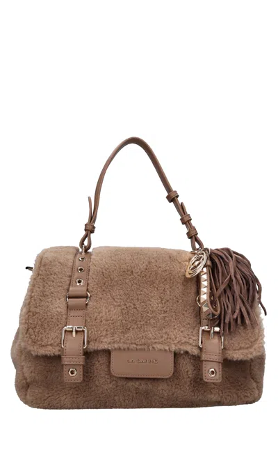 La Carrie Bags.. In Beige Chari
