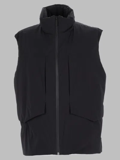 Laminar In Black