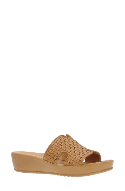 L'amour Des Pieds Cusaro Platform Wedge Slide Sandal In Lioness