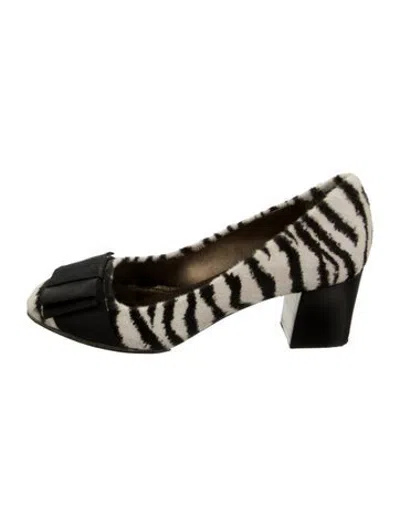 Pre-owned Lanvin Ponyhair Animal Print Pumps In Black/white