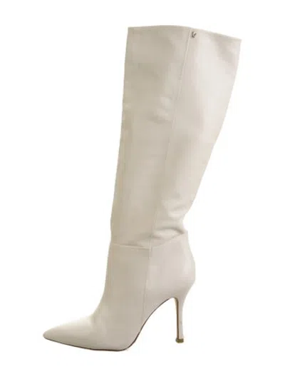 Pre-owned Larroude Leather Boots In White
