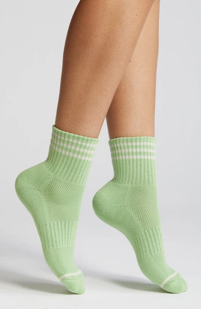 Le Bon Shoppe Girlfriend Quarter Socks In Green Leaf