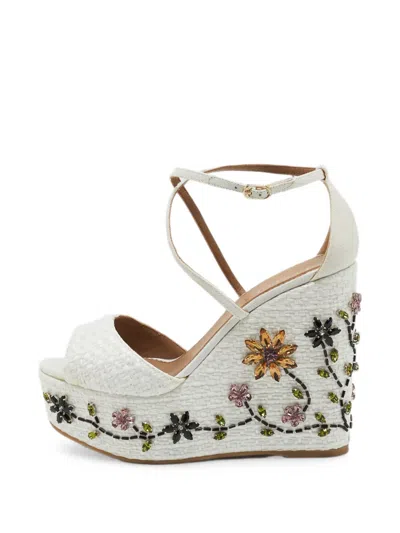 Pre-owned Le Silla Crystal-embellished Wedge Sandals In 白色