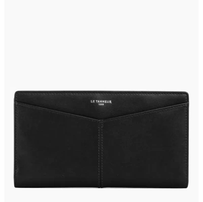 Le Tanneur Charlotte Smooth Leather Checkbook Holder In Black