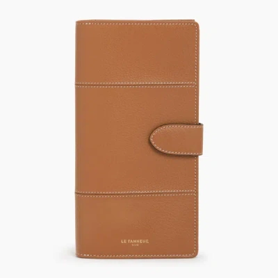 Le Tanneur Juliette Checkbook Cover In Pebbled Leather In Brown