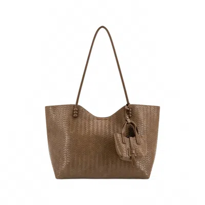 Like Dreams Women's Aveline Woven Tote Bag In Brown